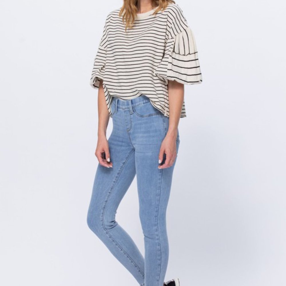 Judy Blue Mid Rise Pull On Skinny Jegging - Picture 4 of 6